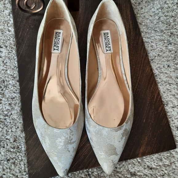 NWOT Badgley Mischka sz 9 1/2 shoes - Picture 2 of 11